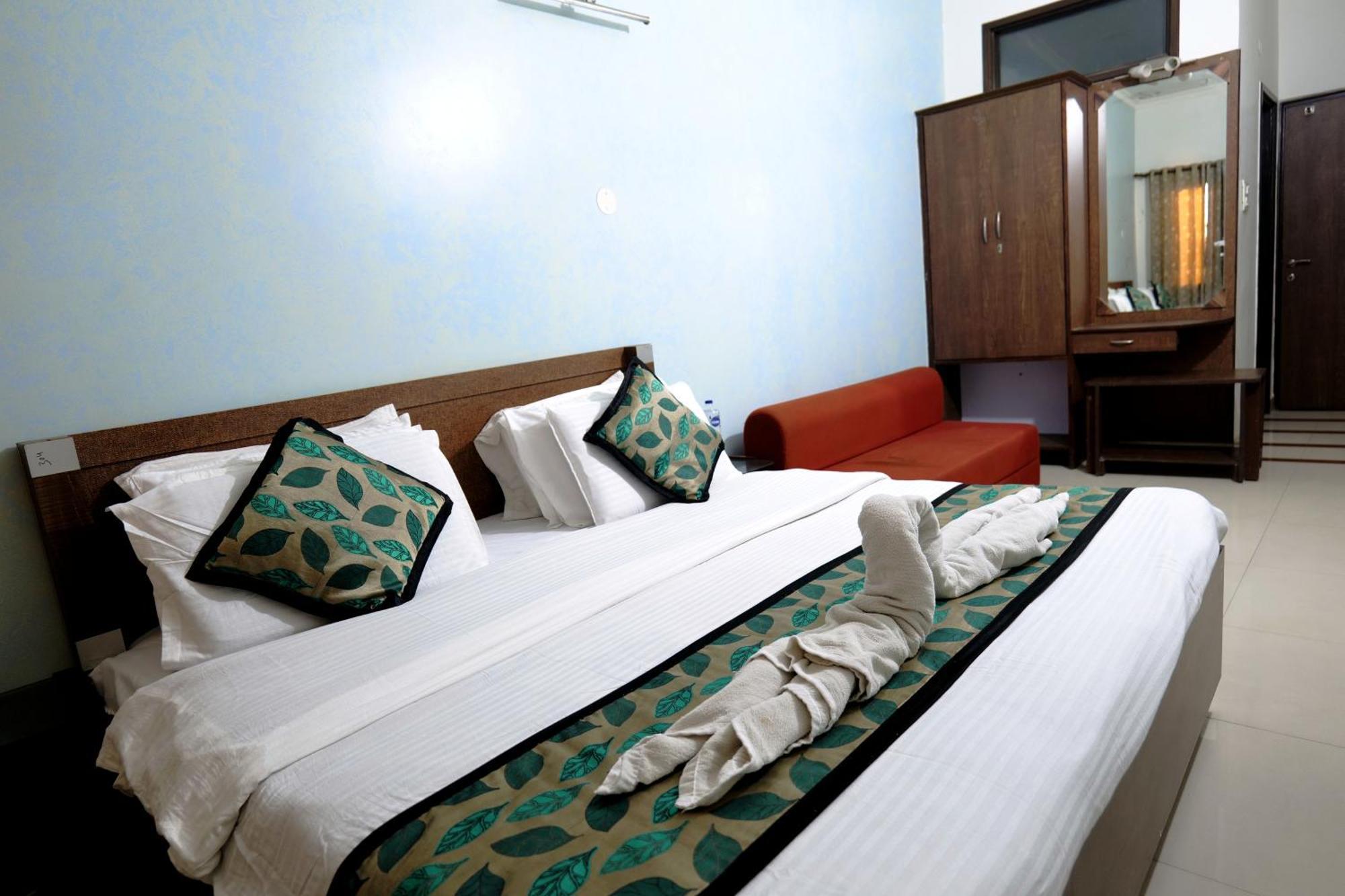 Hotel Holiday Comfort Amritsar Dış mekan fotoğraf