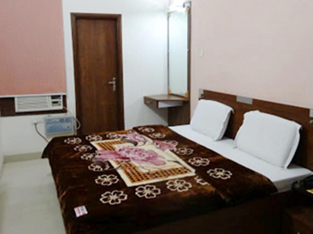 Hotel Holiday Comfort Amritsar Dış mekan fotoğraf